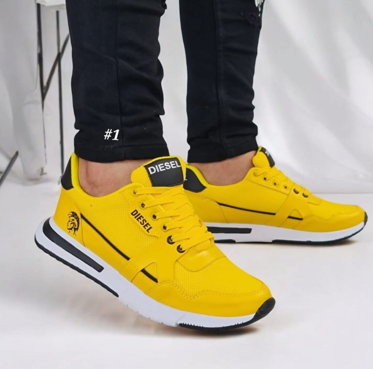 DIESEL CASUAL ¡3 Pares de Medias Gratis!